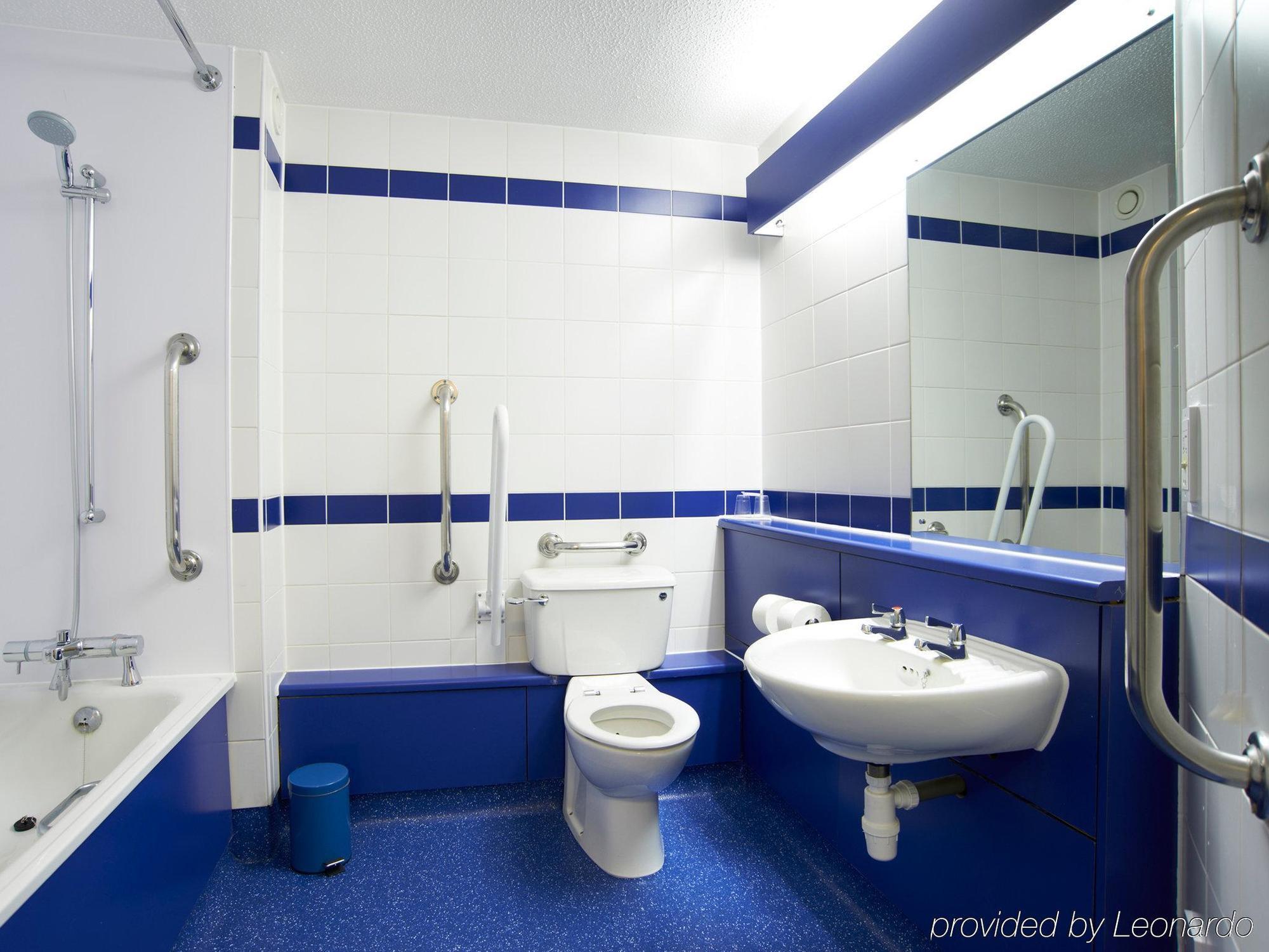 Travelodge Sheffield Central מראה חיצוני תמונה